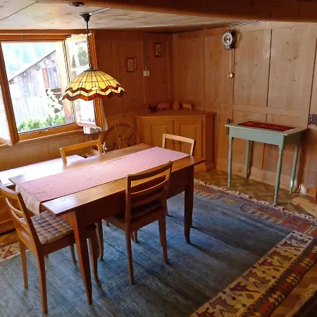 Appartement Crestatgiet By Interhome