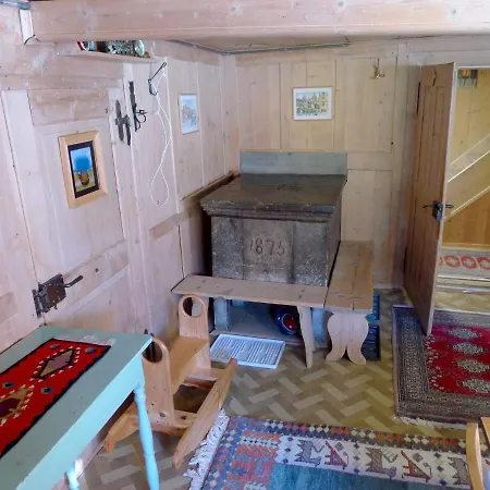 Crestatgiet By Interhome *