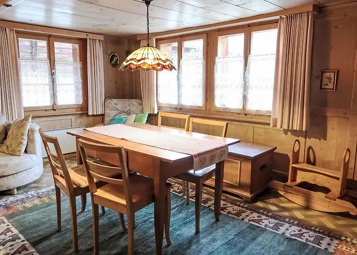 Crestatgiet By Interhome Appartement